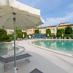 Residence Borgo Dei Fiori